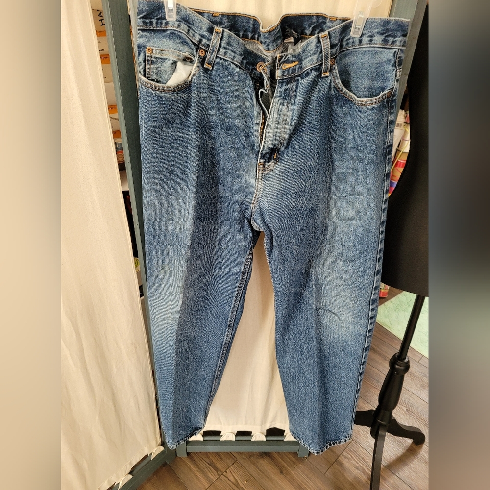 (4121) Faded Glory Men's Size 38X30,  Blue Jeans